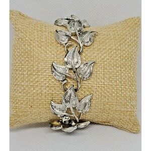 Vintage Signed Coro Bracelet Textured Silver Tone Leaf Pattern 7"